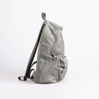 ドーナツ プラスワン リボーン 防水 A4 軽量 通学 バックパック 24L