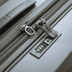 エコーラック ショーグンEVO Mサイズ 中型スーツケース