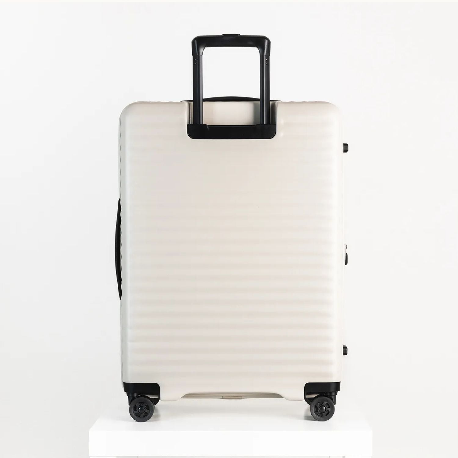 エコーラック セレストラ Mサイズ スーツケース