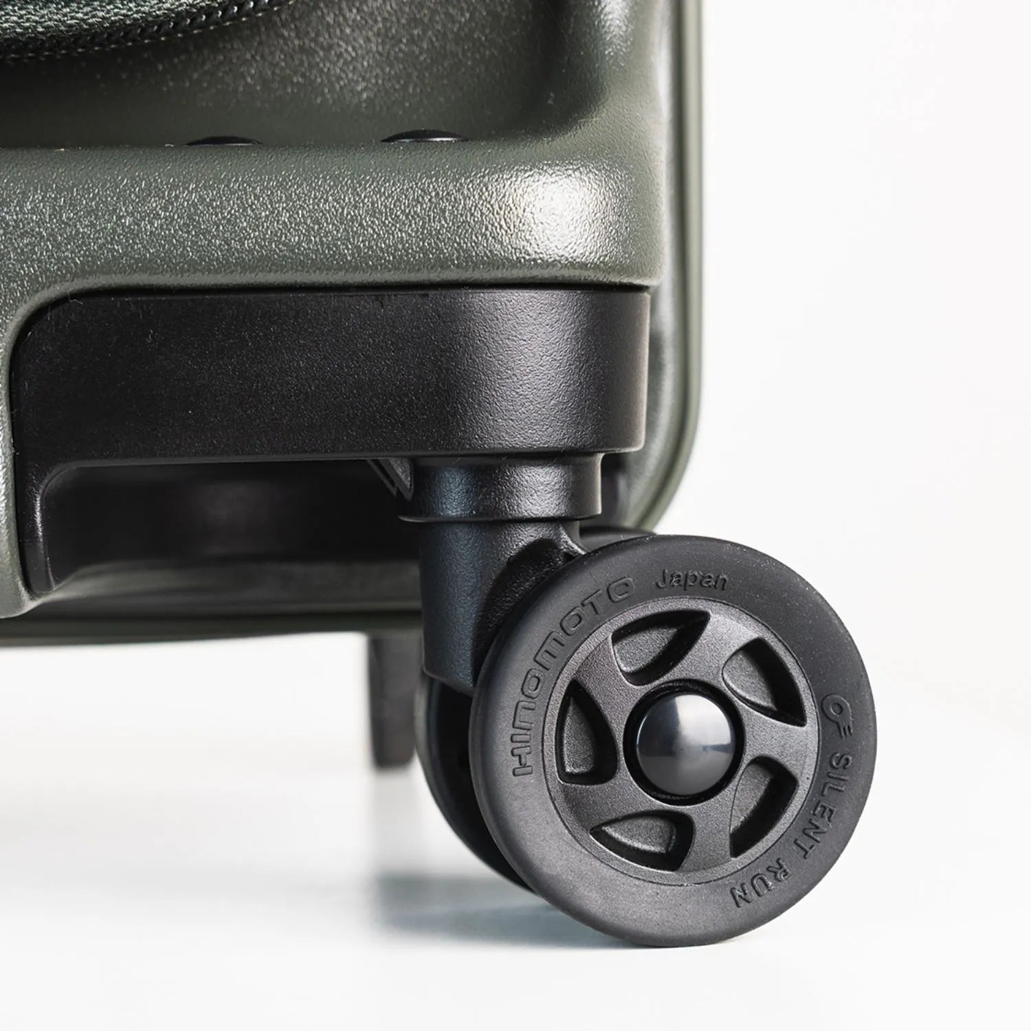 エコーラック セレストラ 機内持ち込み スーツケース