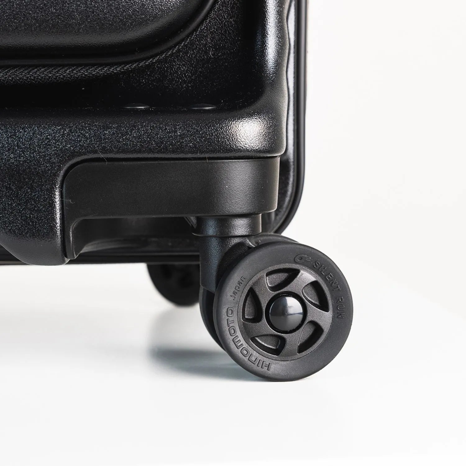 エコーラック セレストラ 機内持ち込み スーツケース