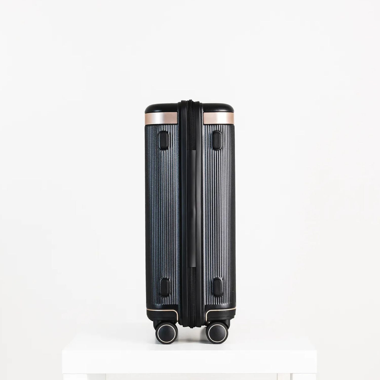 エコーラック ダイナスティ 機内持ち込み スーツケース