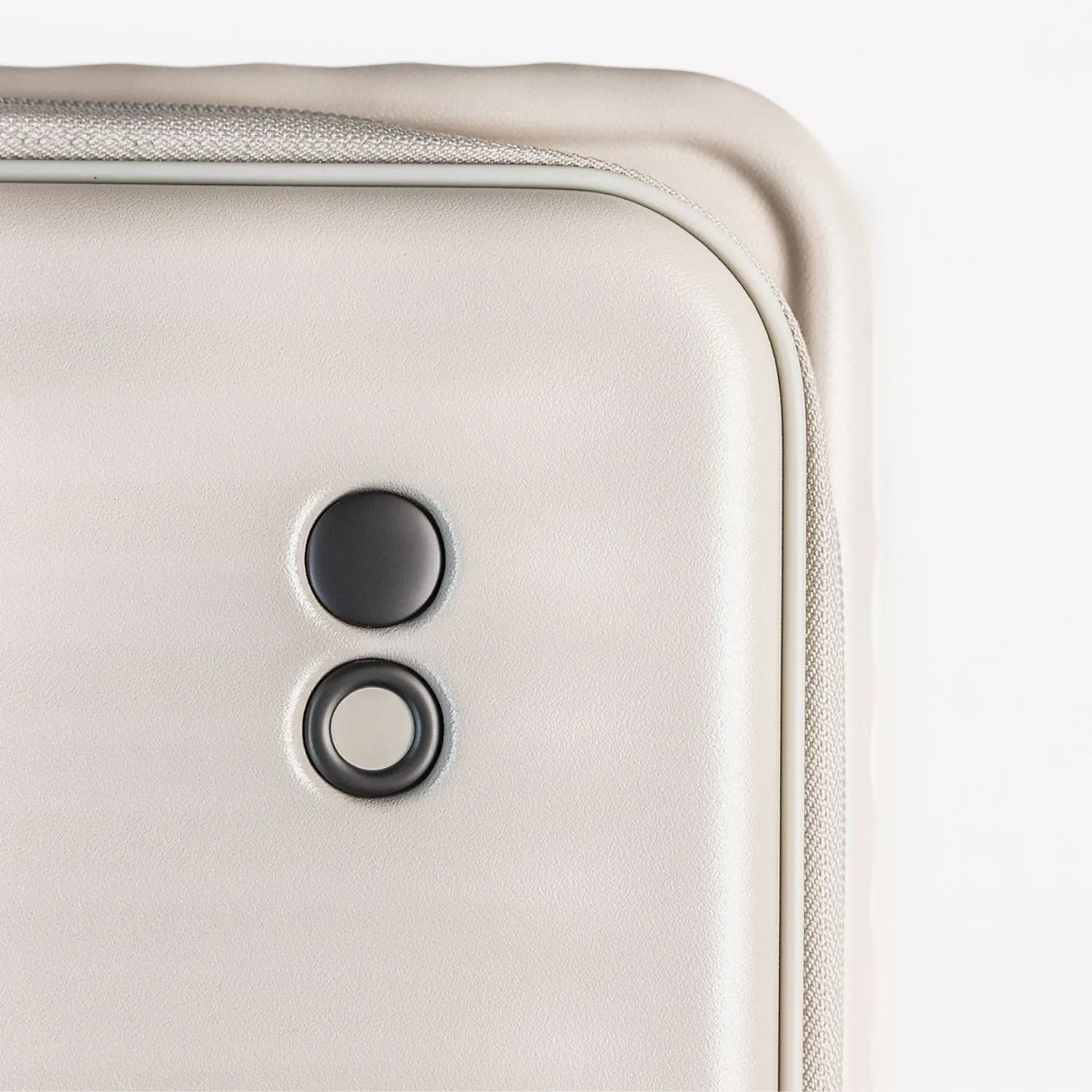 エコーラック セレストラ Mサイズ スーツケース