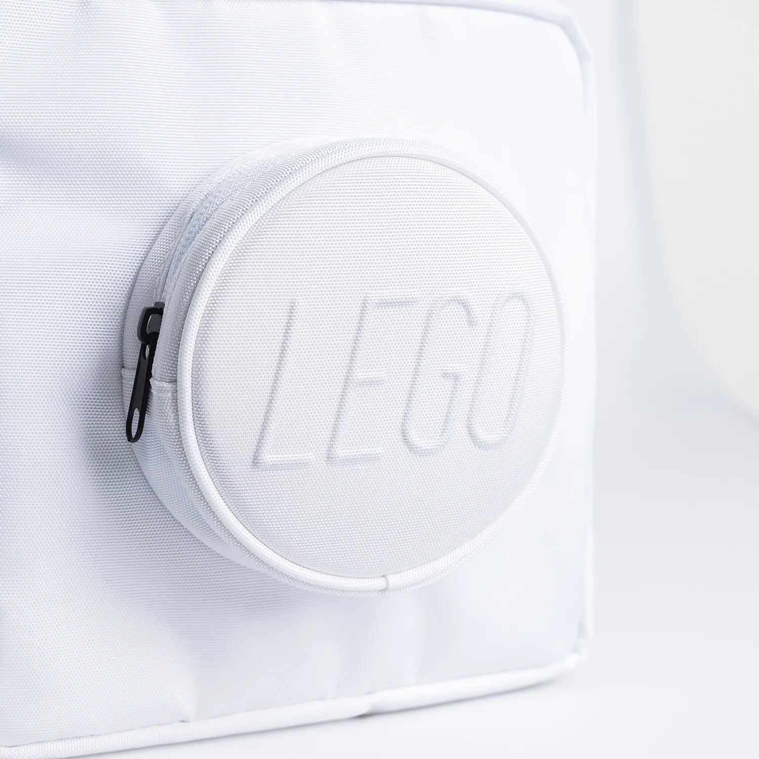 Signature Brick 1x1 2way Bag｜White