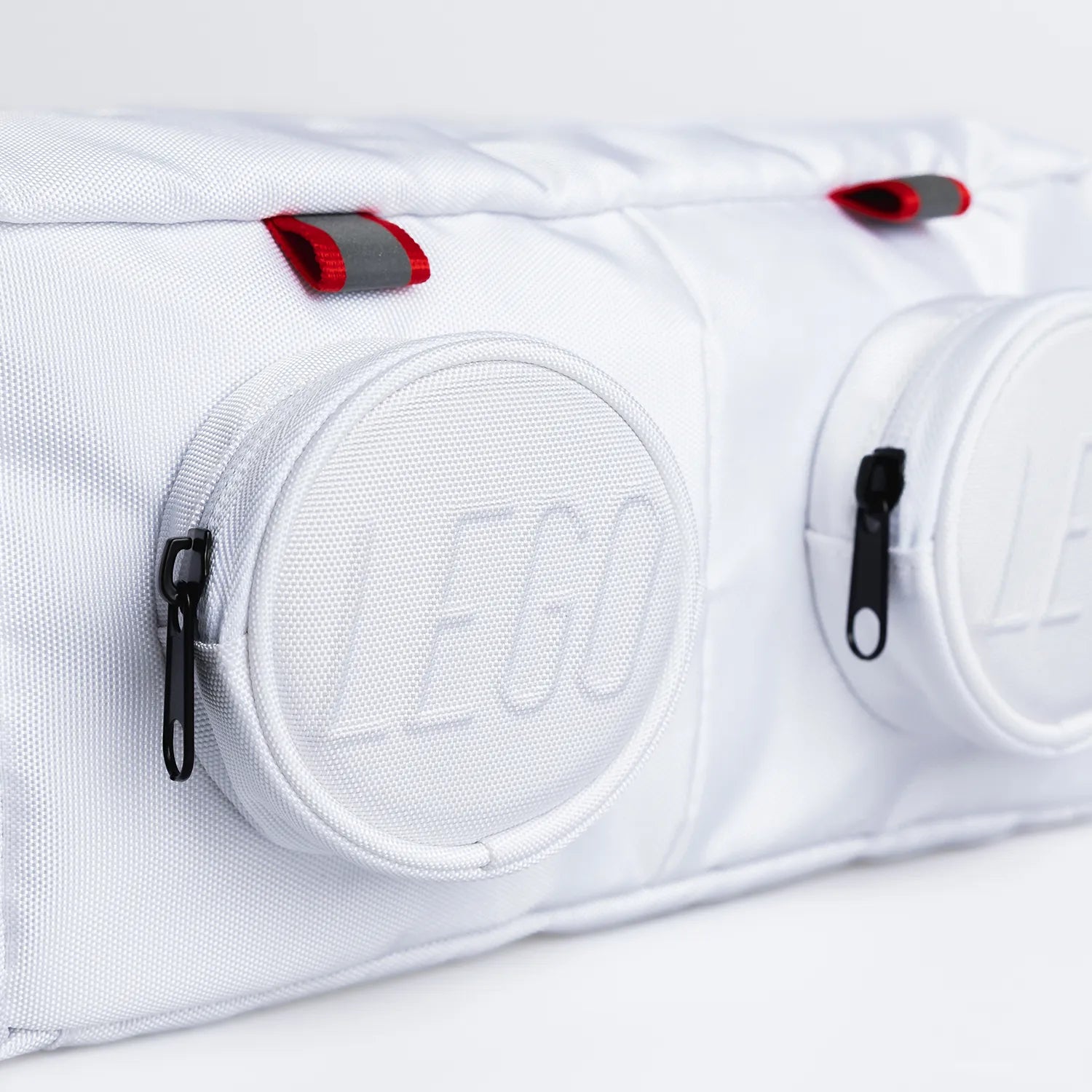 Signature Knob 1x2 waistbag｜White