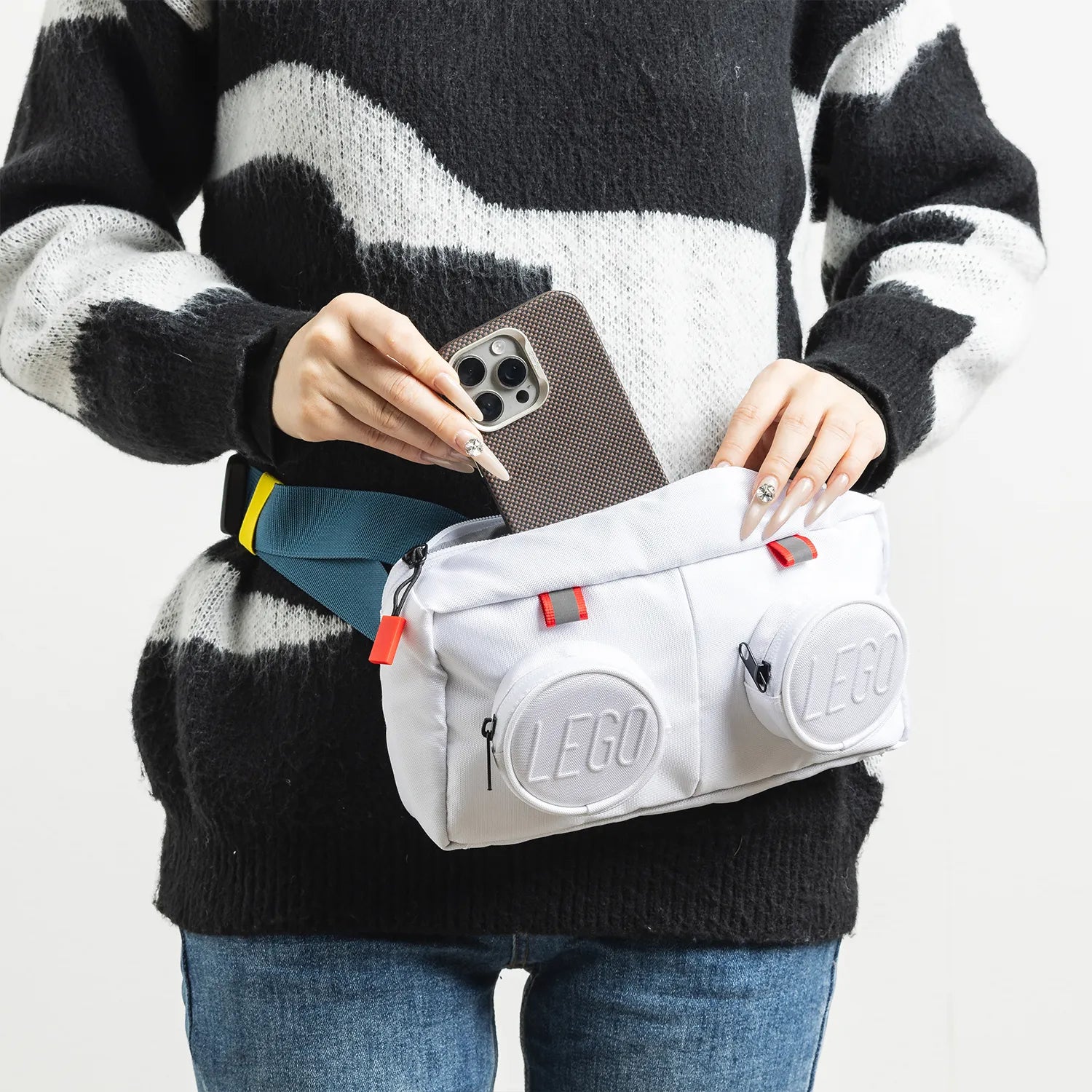 Signature Knob 1x2 waistbag｜White