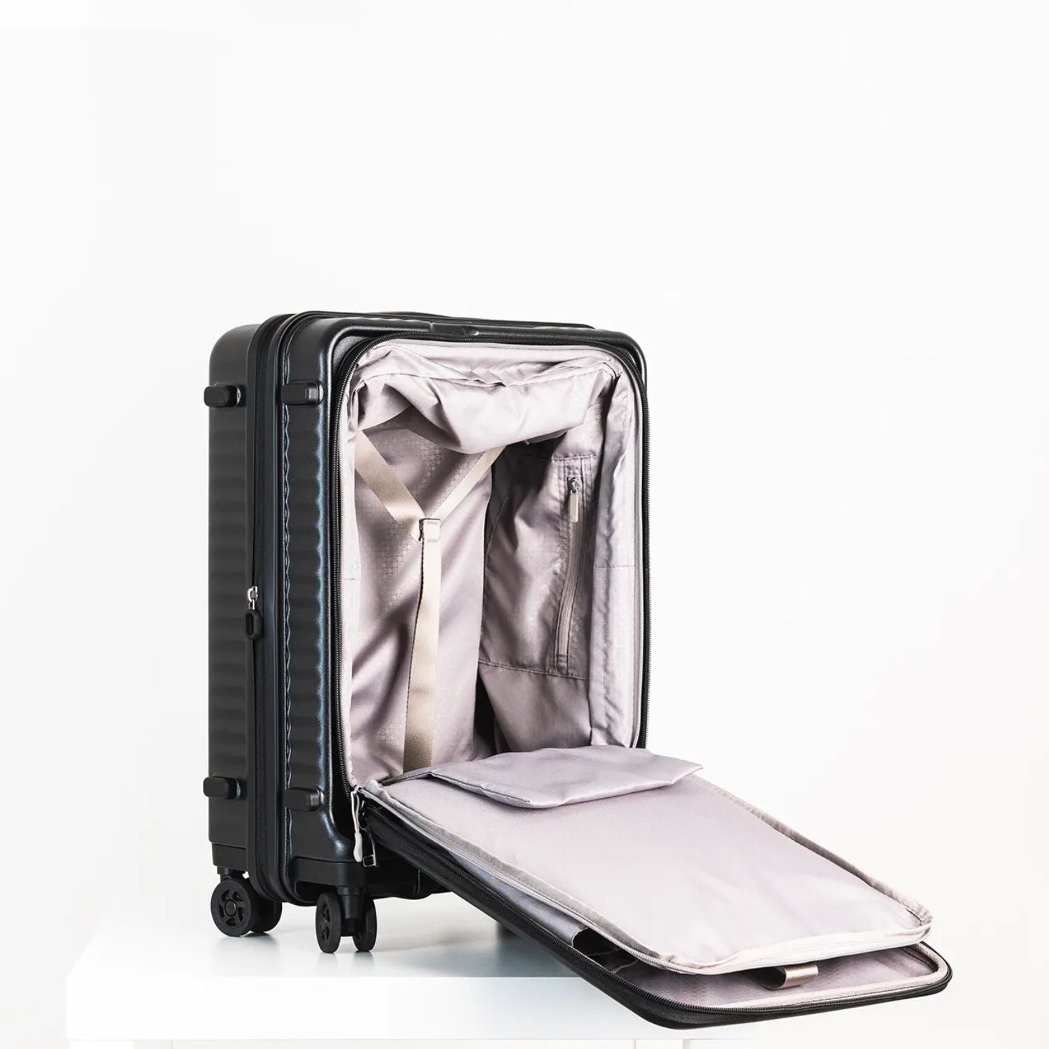 エコーラック セレストラ 機内持ち込み スーツケース