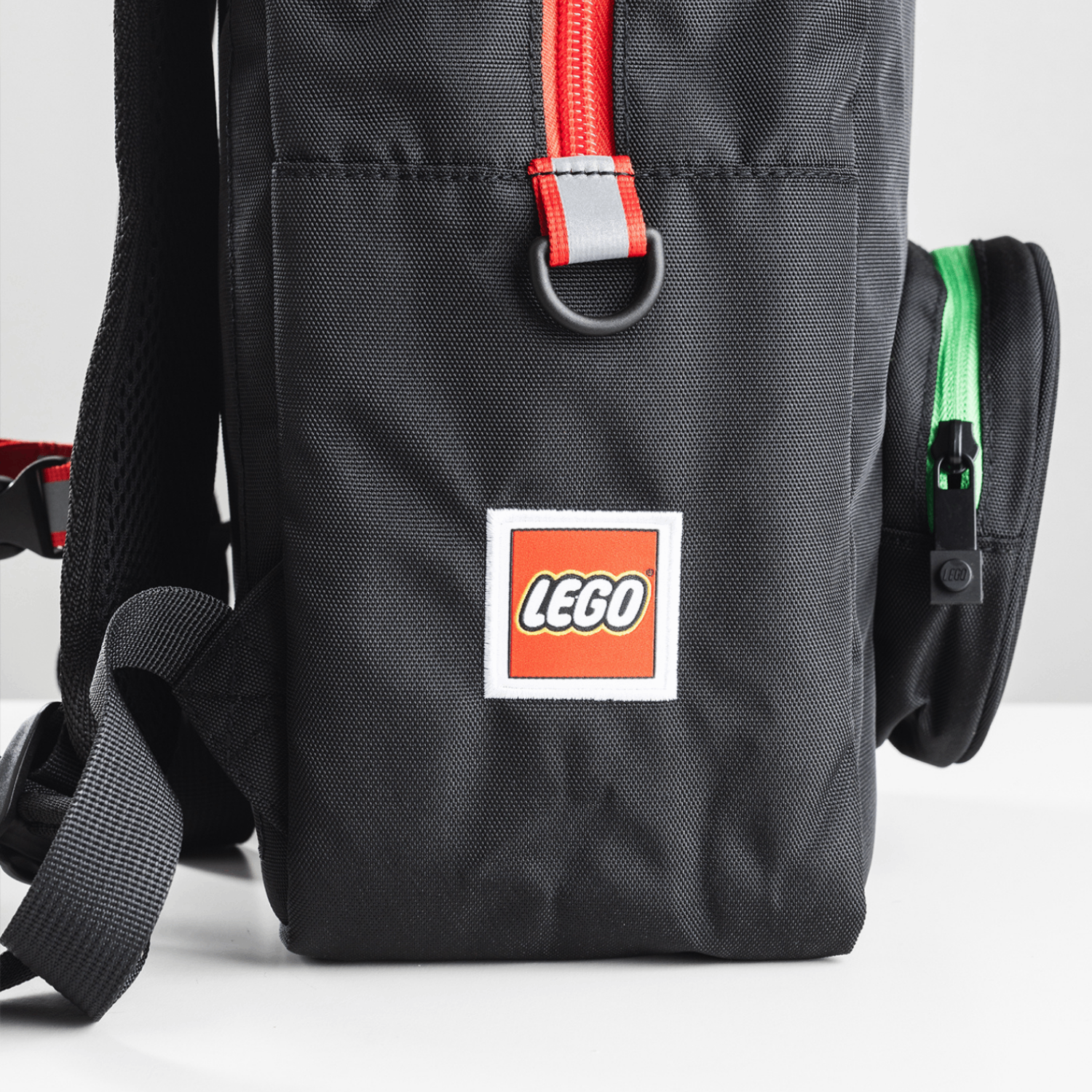 SIGNATURE BRICK 1X2 BACKPACK