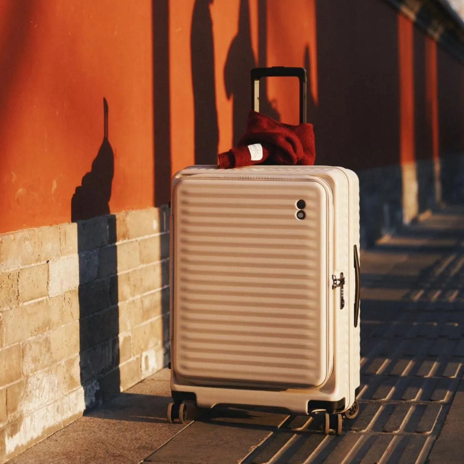 エコーラック セレストラ Mサイズ スーツケース