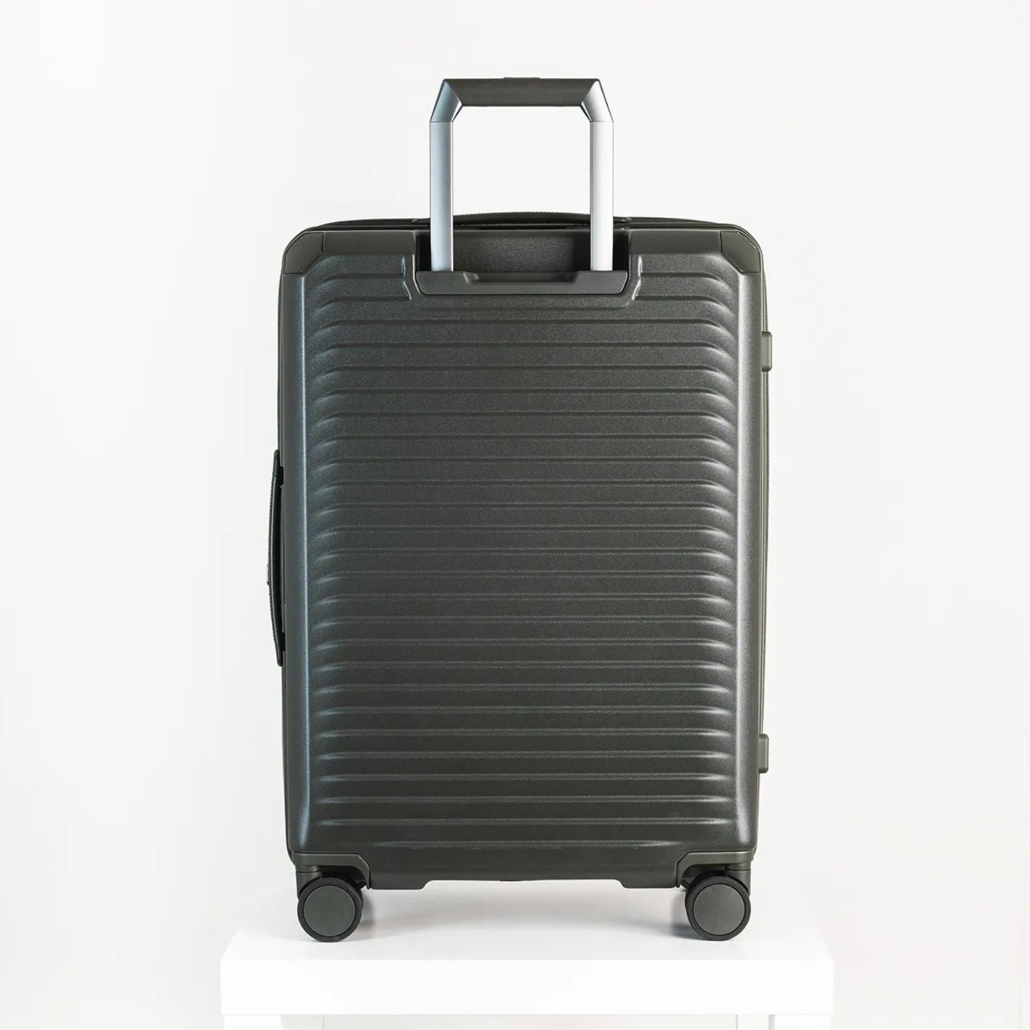 エコーラック ショーグンEVO Mサイズ 中型スーツケース