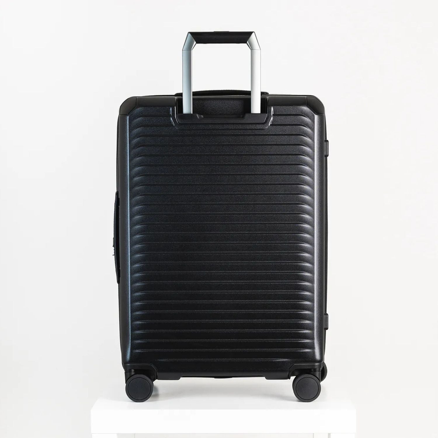 エコーラック ショーグンEVO Mサイズ 中型スーツケース