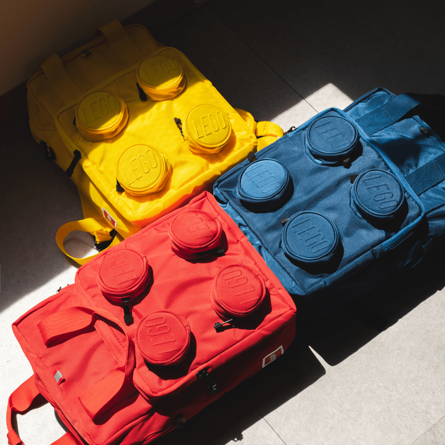SIGNATURE BRICK 2X2 BACKPACK
