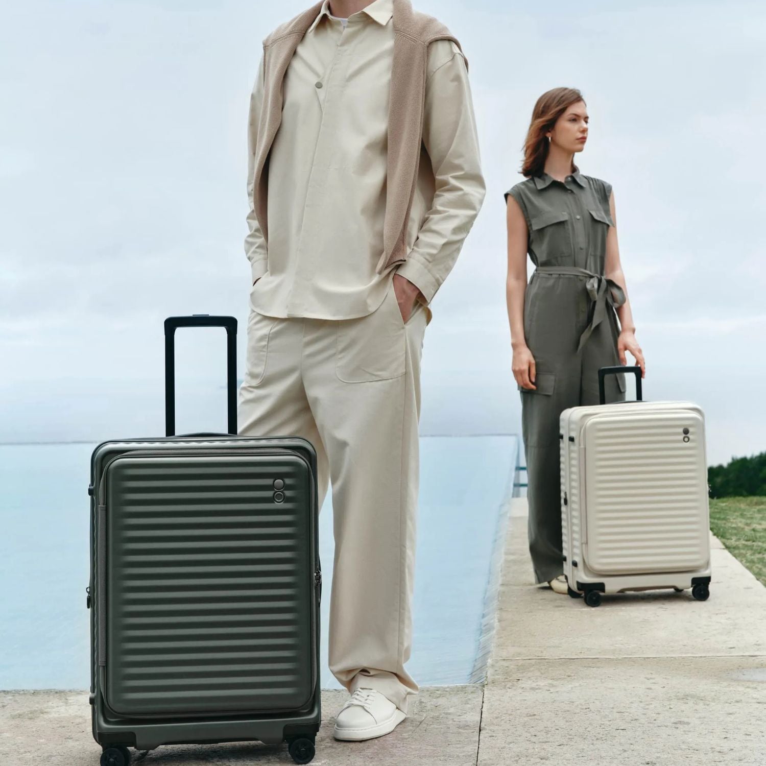 エコーラック セレストラ Mサイズ スーツケース