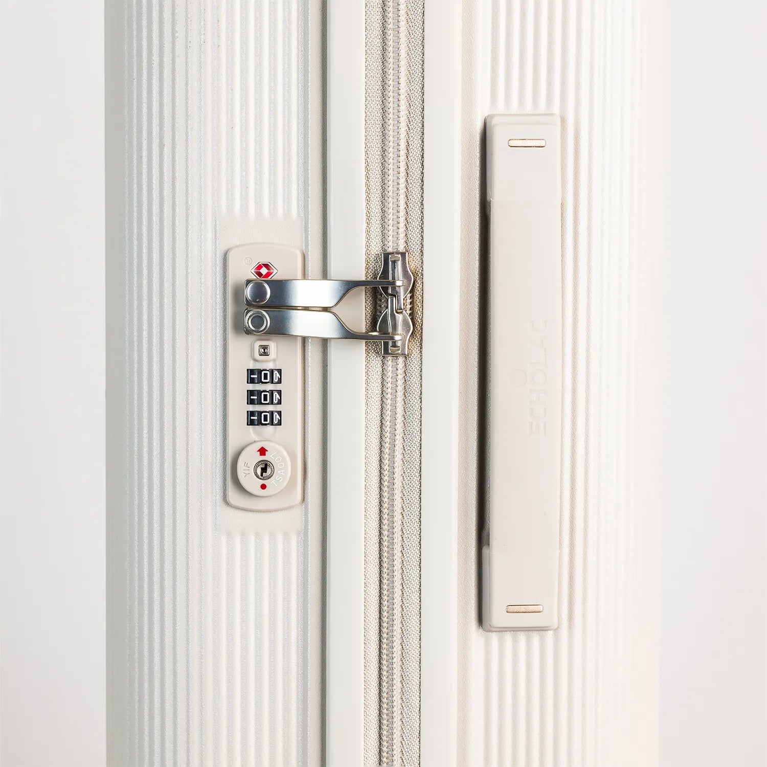 エコーラック ダイナスティ 機内持ち込み スーツケース