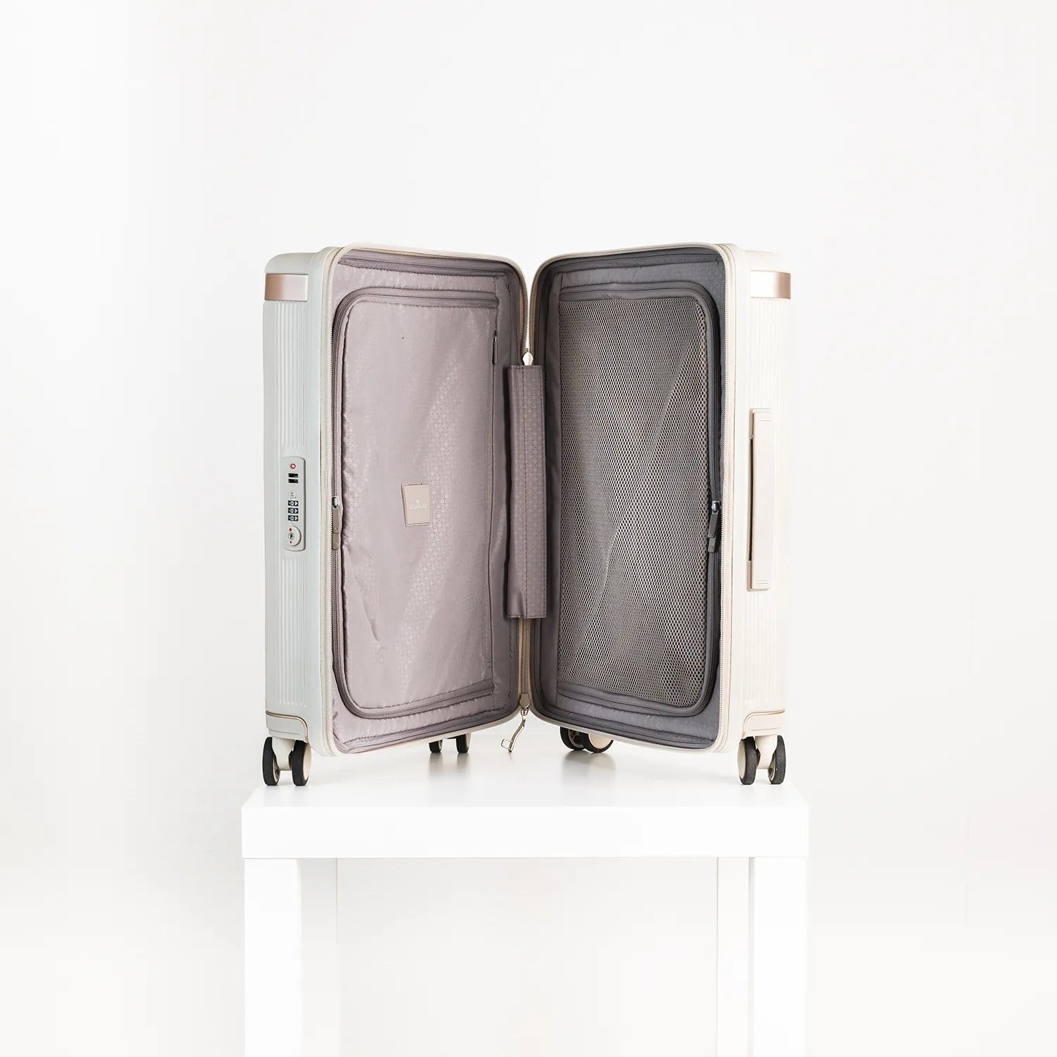 エコーラック ダイナスティ 機内持ち込み スーツケース