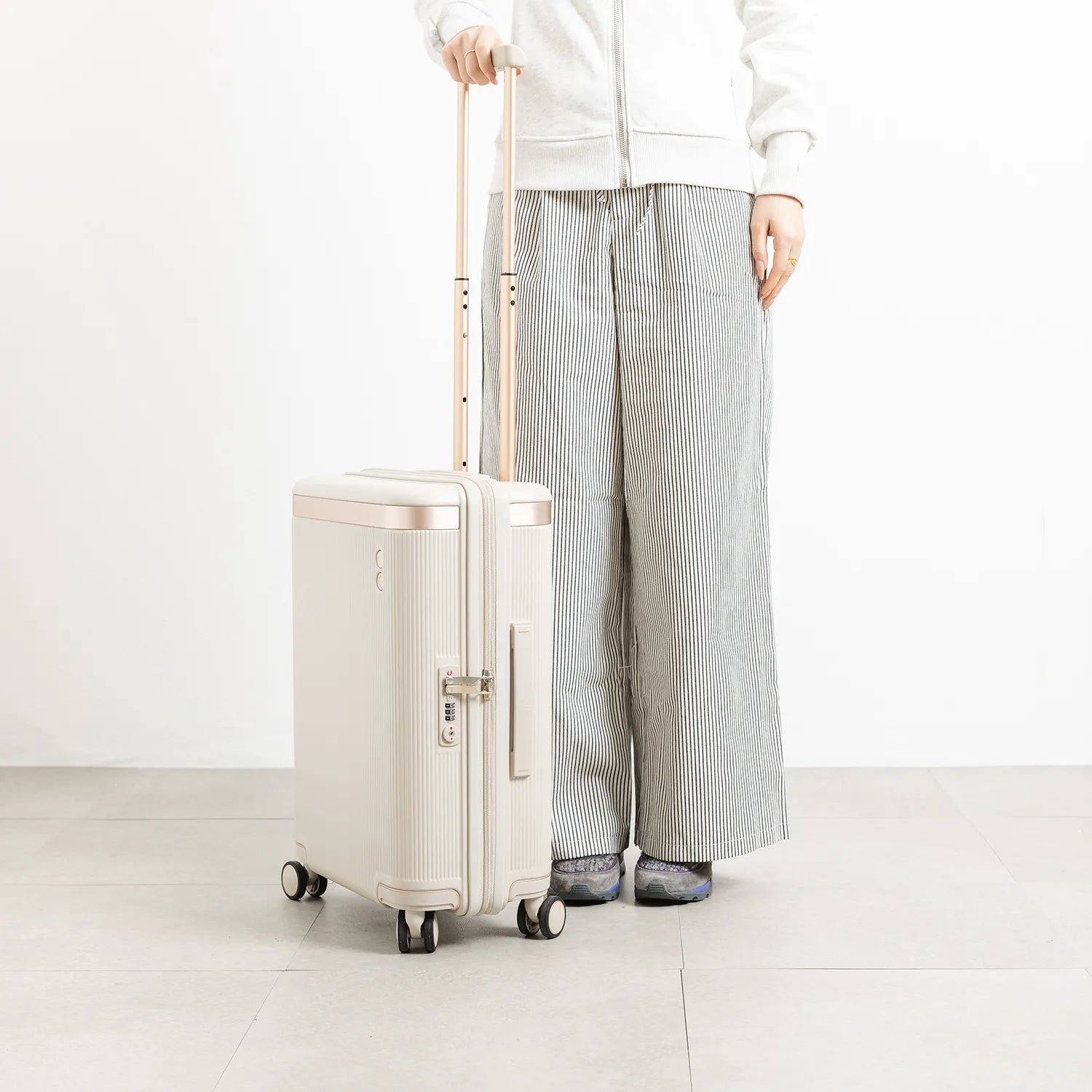 エコーラック ダイナスティ 機内持ち込み スーツケース