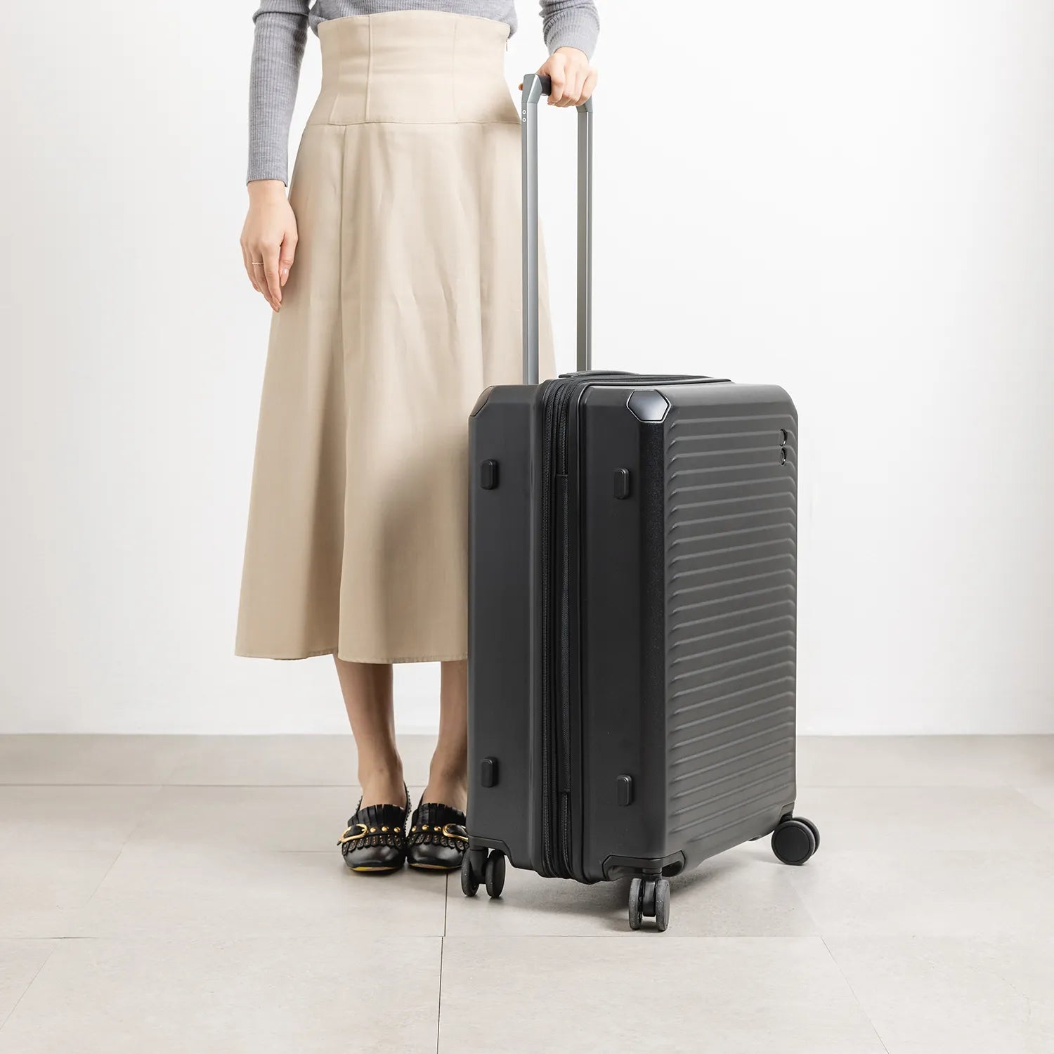 エコーラック ショーグンEVO Mサイズ 中型スーツケース