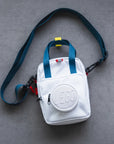 【特典付き】Signature Brick 1x1 Crossbody Bag｜White
