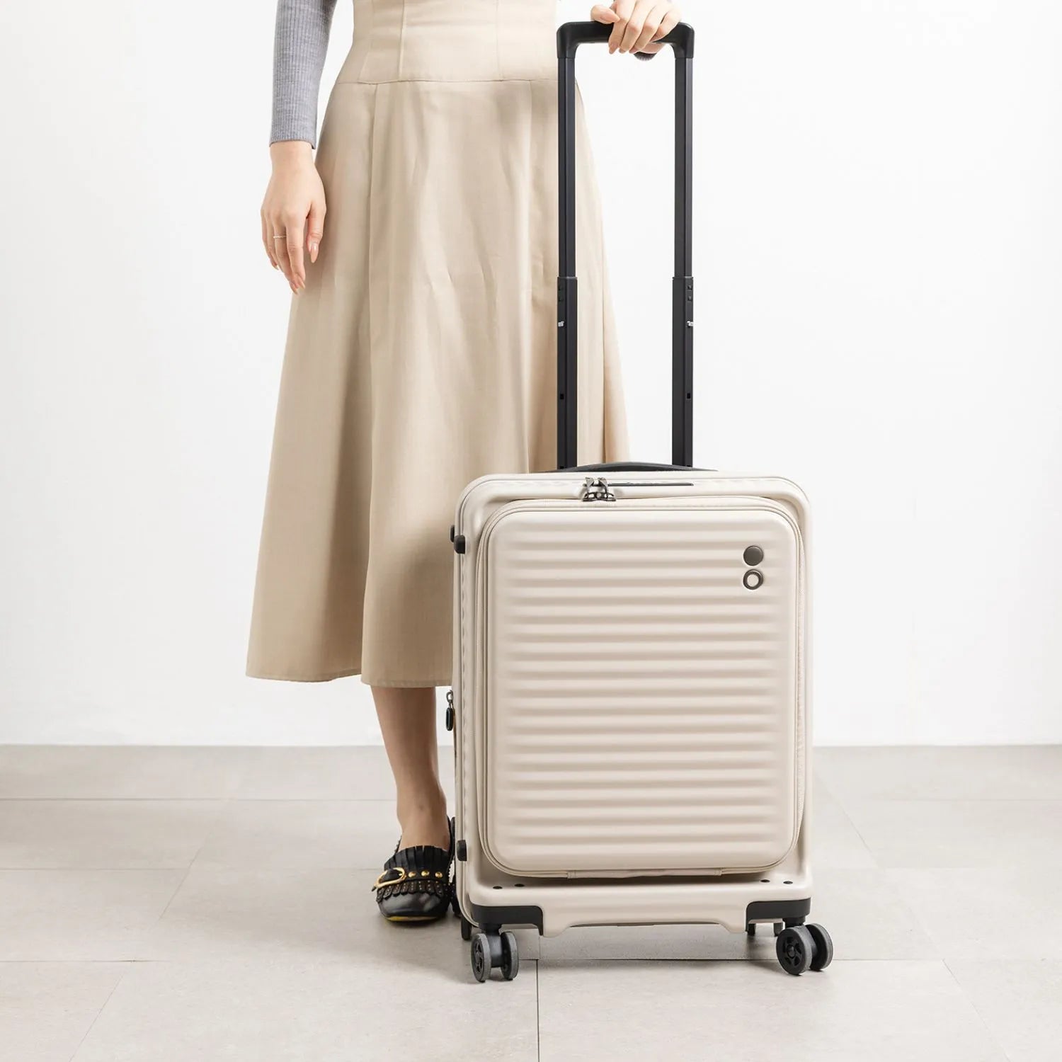 エコーラック セレストラ 機内持ち込み スーツケース