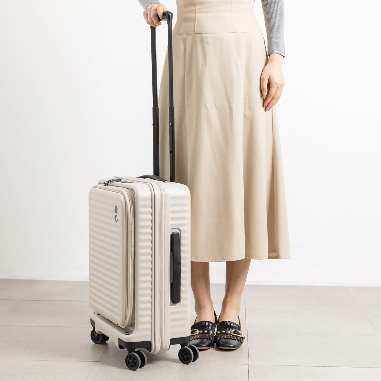 エコーラック セレストラ 機内持ち込み スーツケース