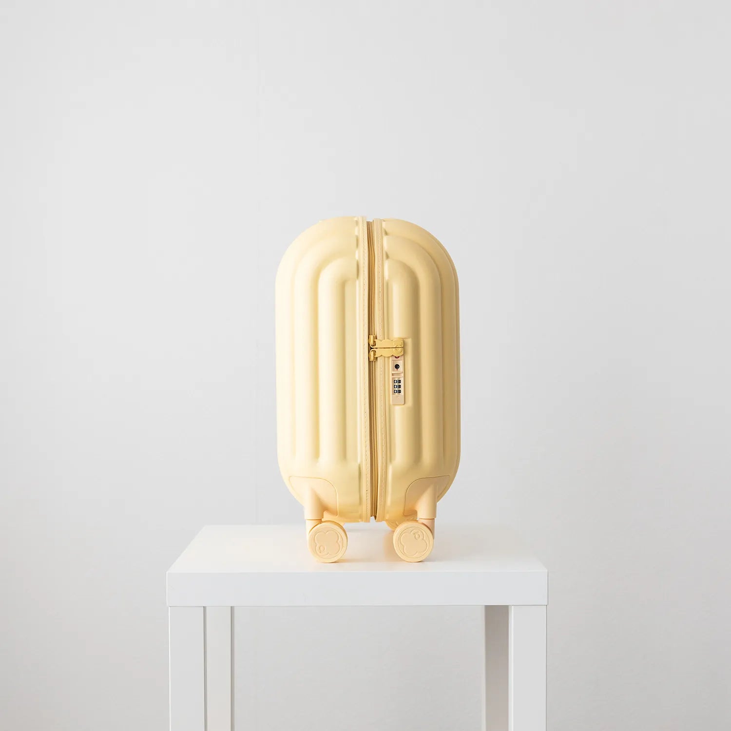 アートリップス パンスタイル 機内持ち込み スーツケース