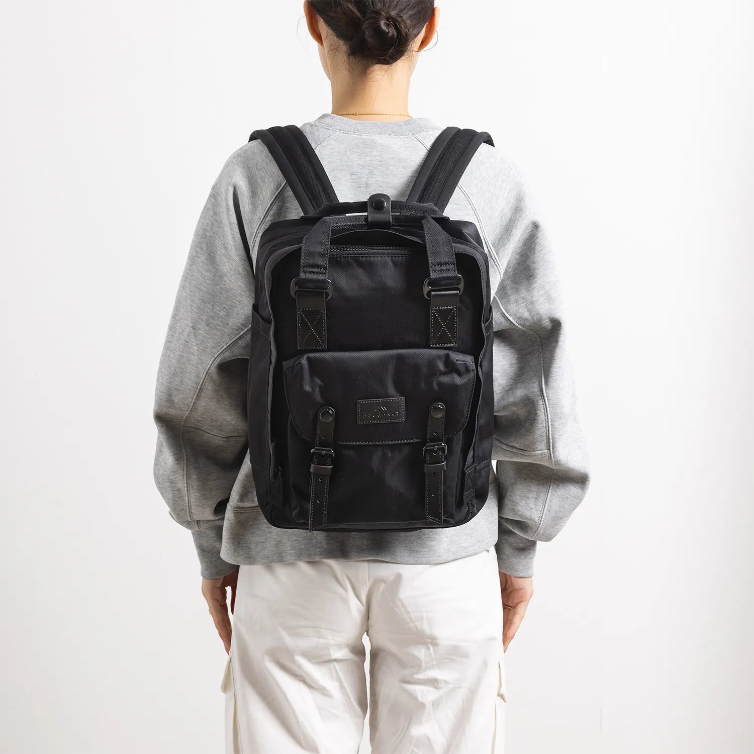 ドーナツ マカロン ブラック リュック 16L