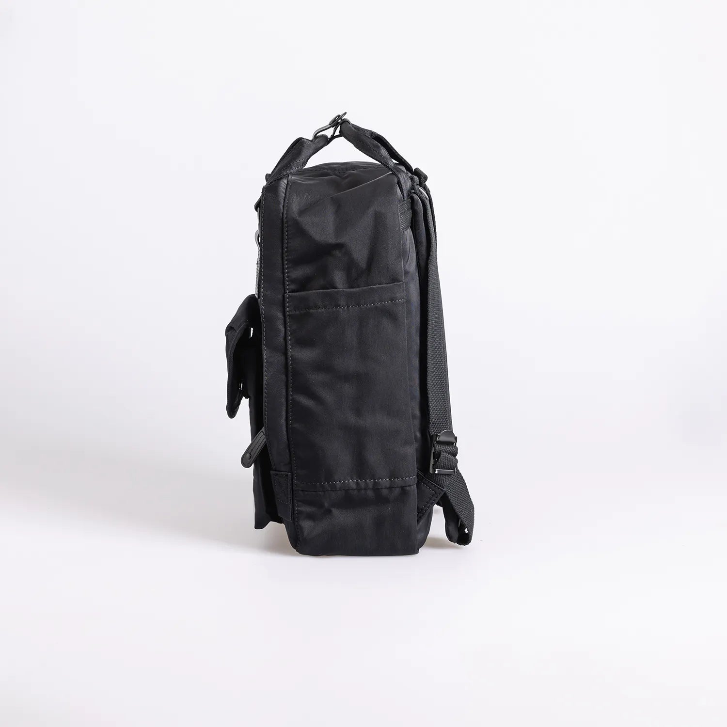 ドーナツ マカロン ルーセント 痛バッグ リュック 推し活バッグ 16L
