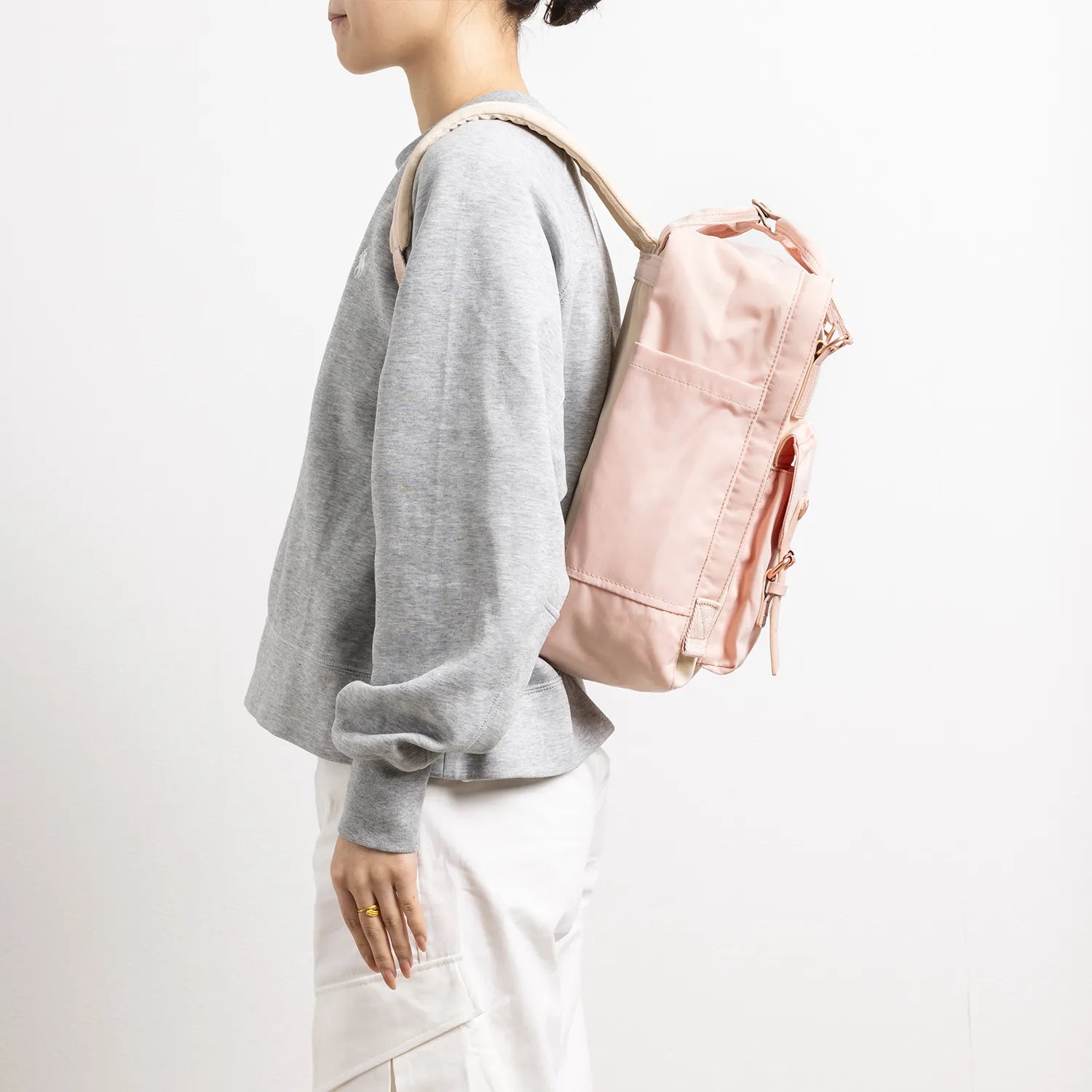 DOUGHNUT | ド-ナツ リュック マカロン MACAROON NATURE PALE 16L DOUGHNUT | ド-ナツ リュック マカロン MACAROON NATURE PALE 16L