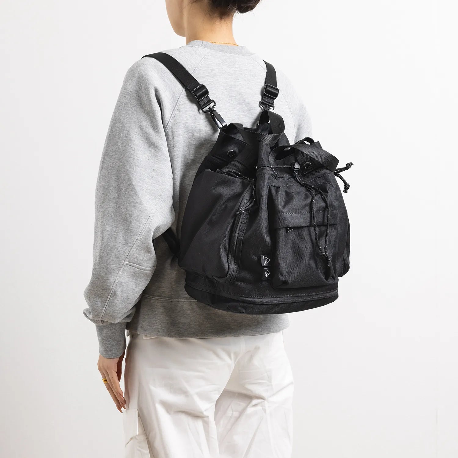ドーナツ ピラミッド 2WAY 3WAY バックパック ショルダーバッグ 13L
