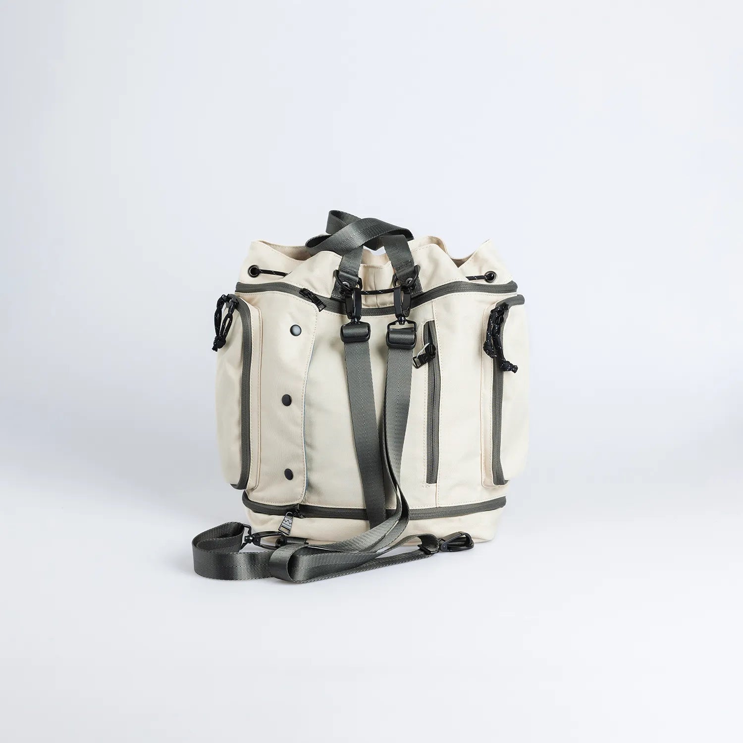 ドーナツ ピラミッド 2WAY 3WAY バックパック ショルダーバッグ 13L