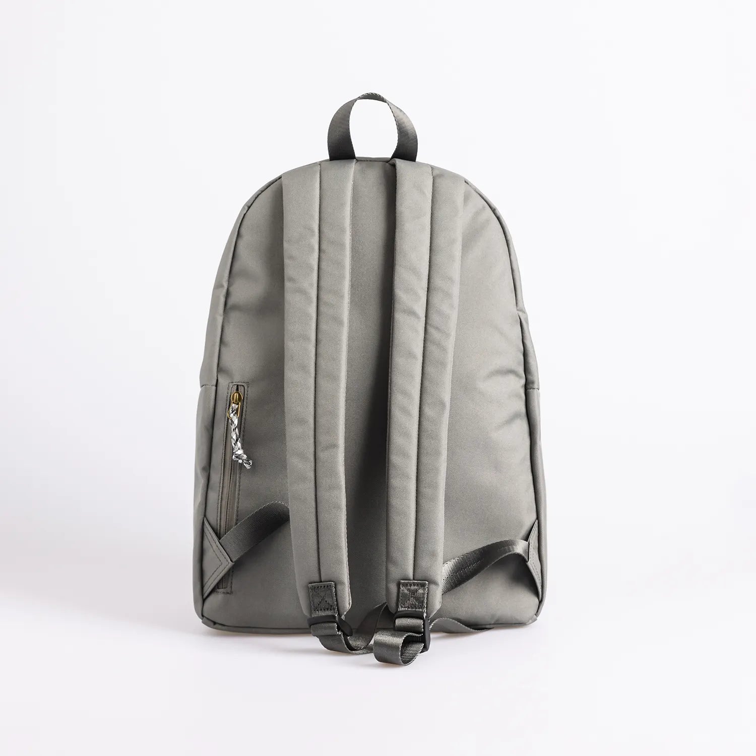 ドーナツ プラスワン リボーン 防水 A4 軽量 通学 バックパック 24L