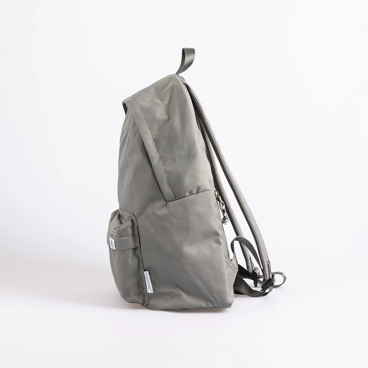 ドーナツ プラスワン リボーン 防水 A4 軽量 通学 バックパック 24L