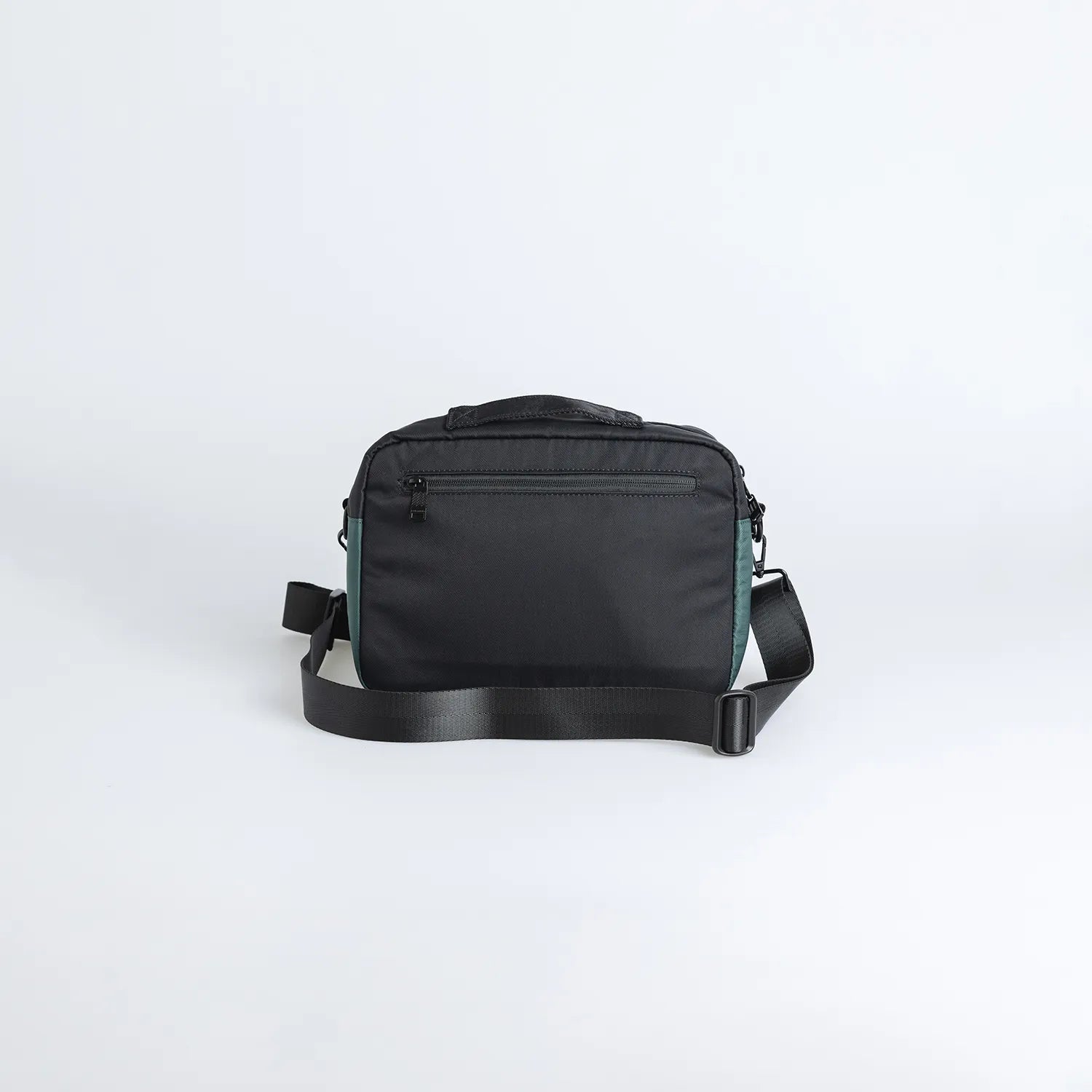 ドーナツ サッチェル ルーセント 透明ポケット付き ショルダーバッグ 痛バッグ 9L