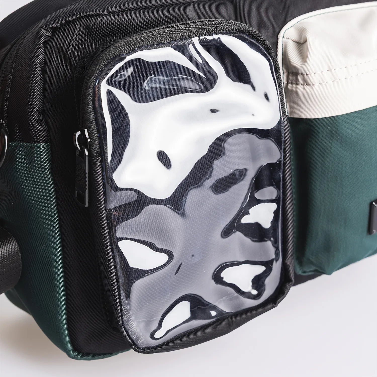 ドーナツ サッチェル ルーセント 透明ポケット付き ショルダーバッグ 痛バッグ 9L