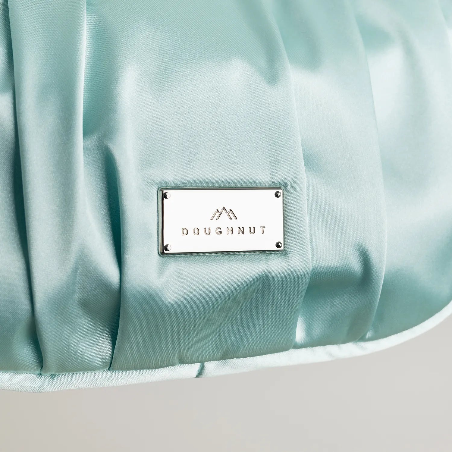 ドーナツ エクレール ガールチュード  ショルダーバッグ 7L