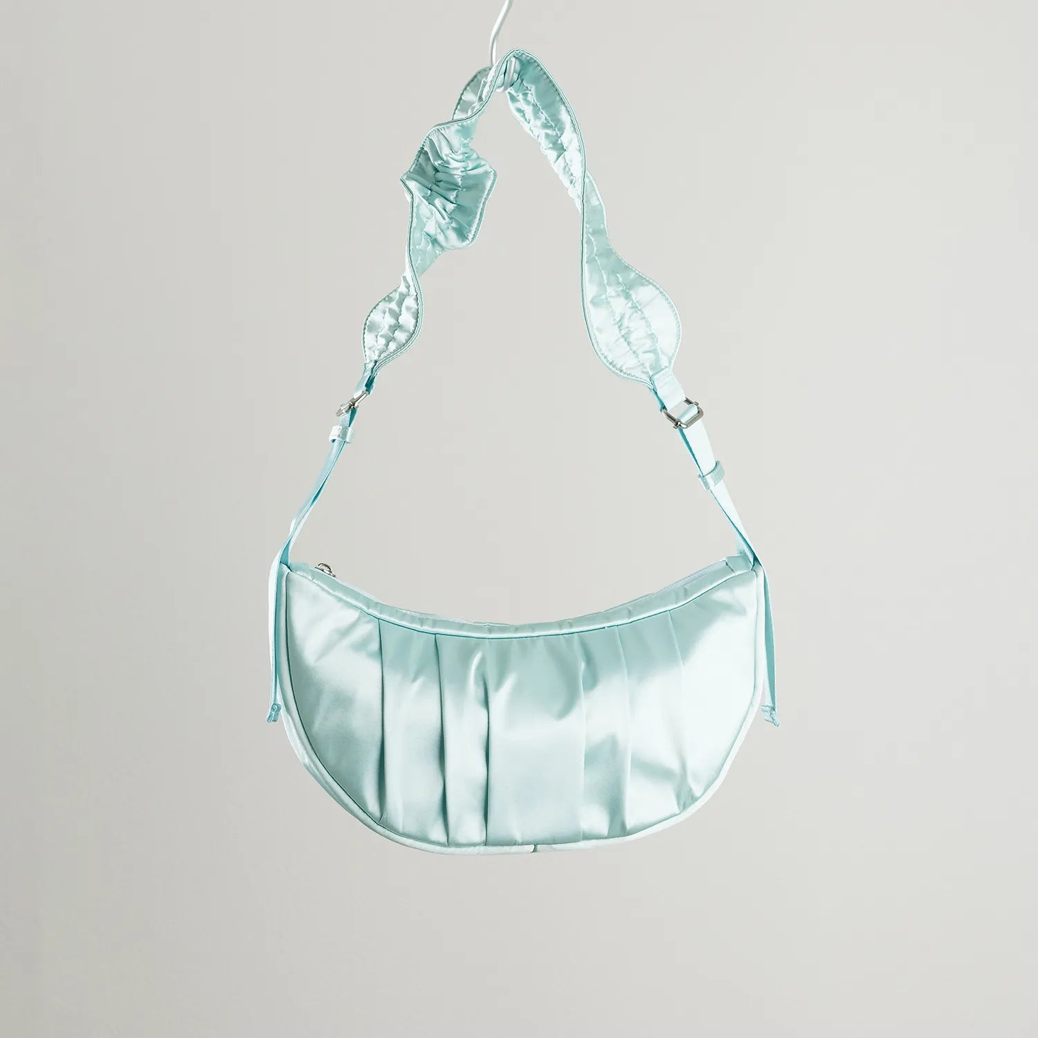 ドーナツ エクレール ガールチュード  ショルダーバッグ 7L