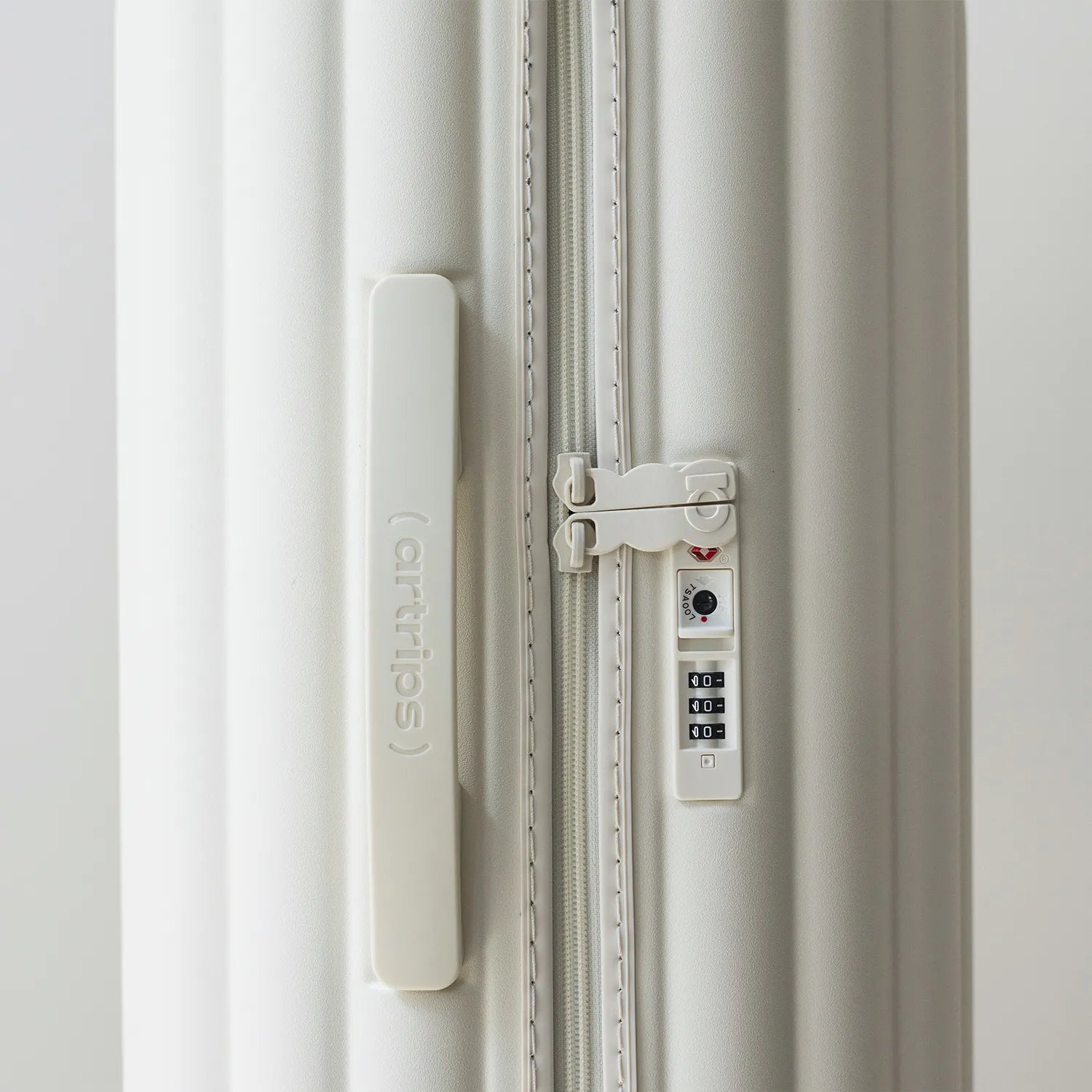 アートリップス パンスタイル Mサイズ スーツケース