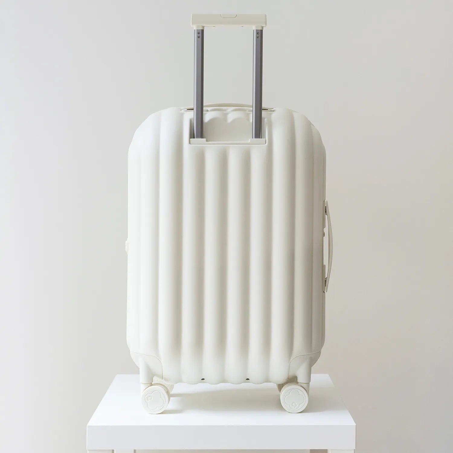 アートリップス パンスタイル Mサイズ スーツケース