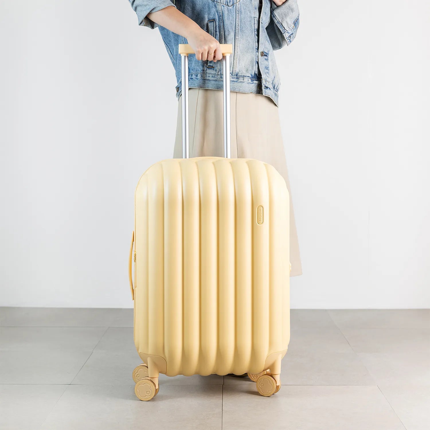 アートリップス パンスタイル Mサイズ スーツケース