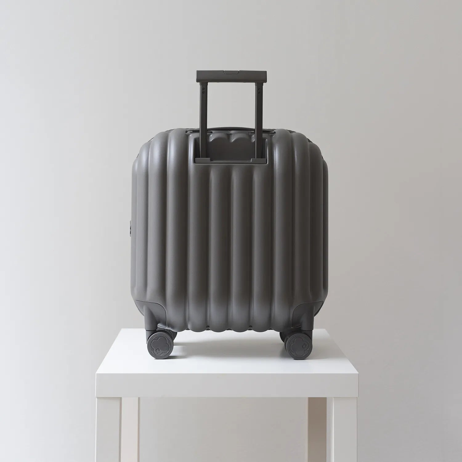 アートリップス パンスタイル 機内持ち込み スーツケース