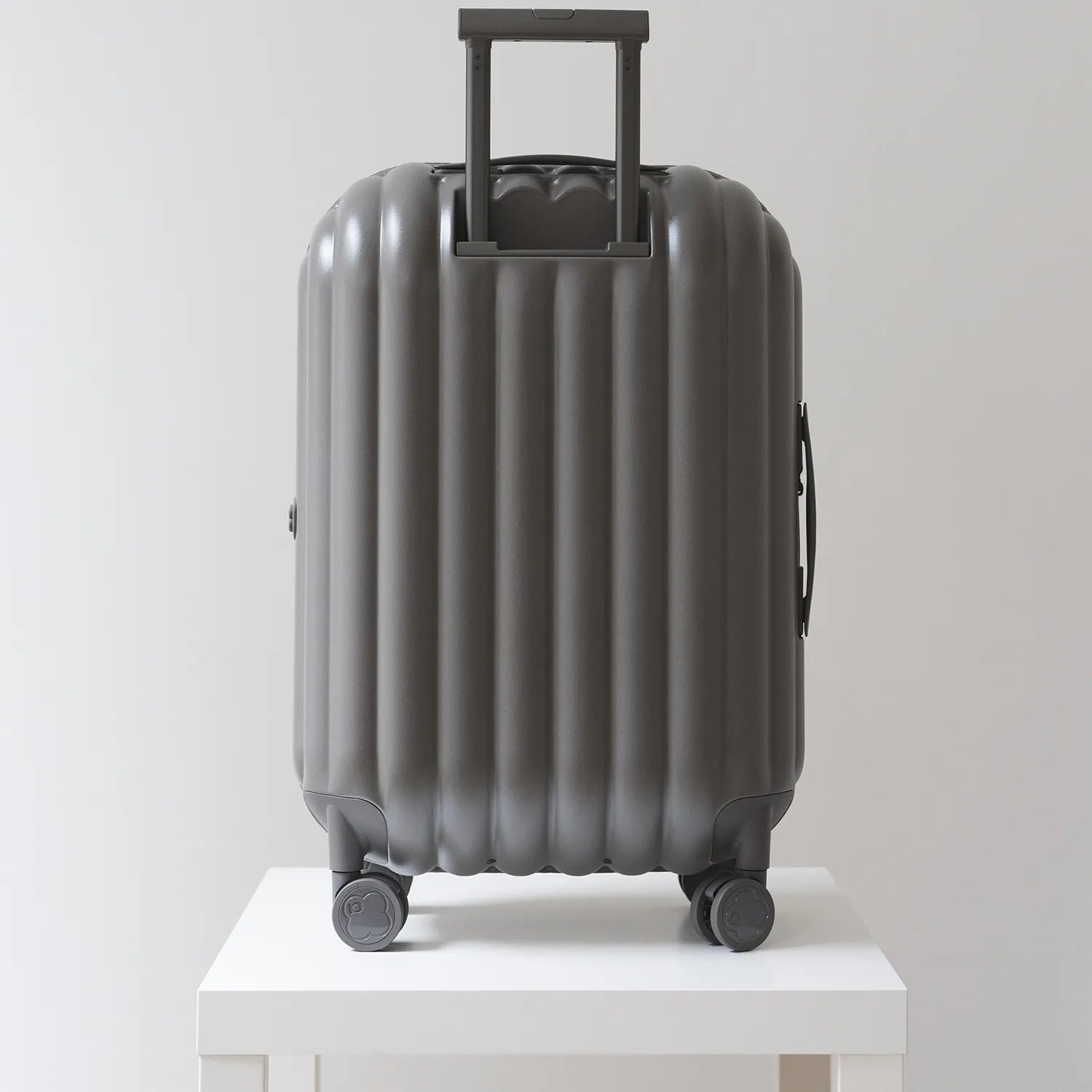 アートリップス パンスタイル Mサイズ スーツケース